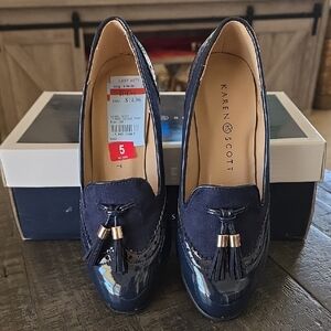 Karen Scott Navy Tassel Loafers with Gold Accents